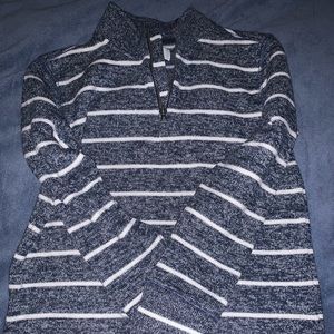 Pull over sweater